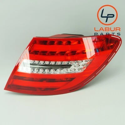 Lámpara de luz trasera lateral derecha pasajero LED W204 MERCEDES CLASE 12-14 H924 Foto 1 de 4