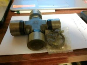 MOOG 351 U-JOINT - Picture 1 of 2