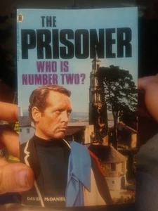 The Prisoner: Who is Number Two? by David McDaniel (NEL 1982) - US Seller! - Picture 1 of 2
