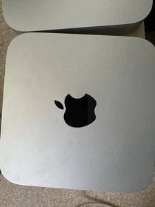 Apple Mac Mini MD387LL/A (500GB HDD Intel Core i5-3210M 2.5GHz 4GB) Silver - Picture 1 of 2