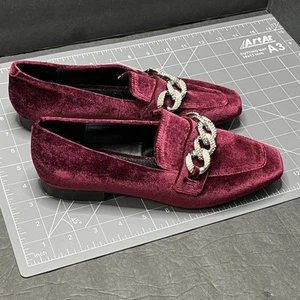 Steve Madden Rilynn Chain Velvet Loafer Maroon Burgundy Wine Color 7 - Picture 1 of 13