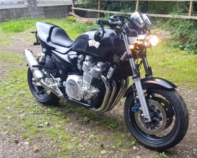 schöne Motorrad Yamaha XJR 1300 RP02 wenig KM alles eingetragen - Bild 1 von 4