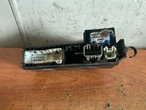 LEXUS IS 220D 2007 FUSE BOX 32666-53030 - Picture 1 of 2