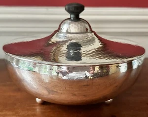 "Cuenco de 7"" cubierto con patas martilladas 830 de plata alemana Koch and Bergfeld, 1930" - Imagen 1 de 8