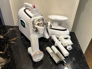 Exprimidor de masticación lenta Tribest Greenstar GSE-5000 Elite, doble engranaje - Funciona muy bien - Imagen 1 de 10