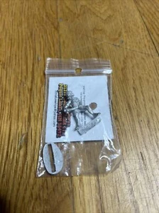 Eureka Miniatures AMZ08 - Amazon Nude Slinger - Picture 1 of 8