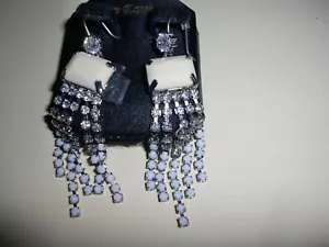 NUEVO~JUICY COUTURE~IMPRESIONANTE~DIAMANTES DE IMITACIÓN DE CRISTAL~TONO PLATEADO~COLGANTES~PENDIENTES - Imagen 1 de 5