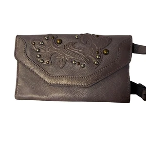 Frye Montana Genuine Leather Wallet Crossbody – Lavender - Picture 1 of 4