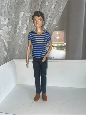 Barbie Skipper Babysitters Inc Muñeca Adolescente Niño Cabello Marrón Oscuro Ojos Azules Foto 1 de 4