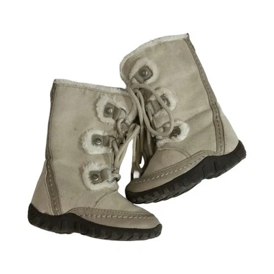 Botas para niños pequeños Nine West narciso talla 6M cierre de cremallera lateral ribete de piel sintética Foto 1 de 4