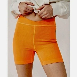 NWT!! FREE PEOPLE FP Movement Free Throw Shorts Burning Up Orange X-Small - Picture 1 of 14