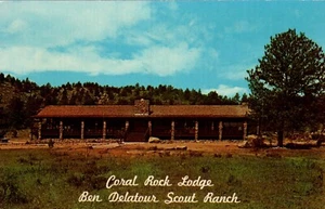 POSTCARD CORAL ROCK LODEG BEN DELATEUR SCOUT RANCH NEAR RED FEATHER LAKES COLORA - Picture 1 of 2