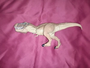 Dinosaurio de acción T.rex Jurassic World T REX Chomping Jaws JW 2015 por Hasbro - Imagen 1 de 2