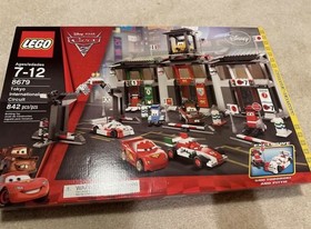 LEGO Cars 2 Tokyo International Circuit 8679 Complete Set 842 Pieces Ages 7-12