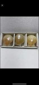 SEASHELL FLOATING CANDLES (3 PACK) BEACH / COASTAL HOME & BATHROOM DECOR - Picture 1 of 3