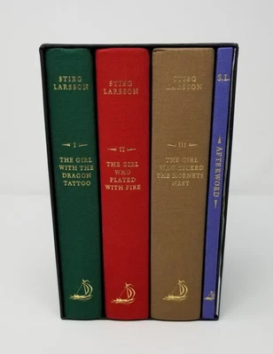 The Girl With The Dragon Tattoo Trilogy Set by Stieg Larsson First UK Edition Foto 1 de 4