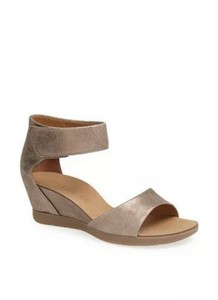 paul green wedge sandals