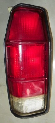 1979 1980 1981 1982 1983 1984 Mazda B2000 luz trasera izquierda fabricante original #2 Foto 1 de 2