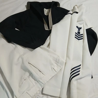 Vestido de colección EE. UU. AZUL MARINO Para hombres 3 artículos Vestido Jersey Blanco Jersey + USS Pensacola Foto 1 de 4