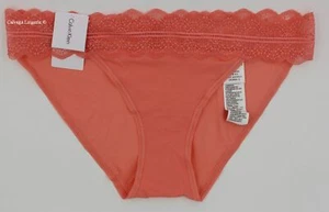 Nuevo con etiquetas Bikini Calvin Klein QD3780 "Micro" tiro bajo microfibra con encaje coral (644) - Imagen 1 de 6