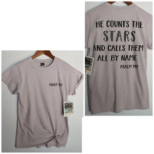 Neu mit Etikett Psalms 147 inspirierendes grafisches Damen-T-Shirt Größe Small - Bild 1 von 6