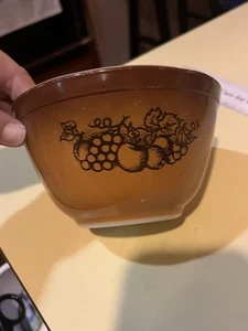 Tazón mezclador Pyrex Glass 401 Old Orchard marrón vintage anidado 1-1/2 pt - Imagen 1 de 7