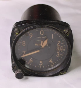 KOLLSMAN ALTIMETER US ARMY AIR CORPS TYPE C-13 MFGR. P/N 371K-05  - Bild 1 von 4
