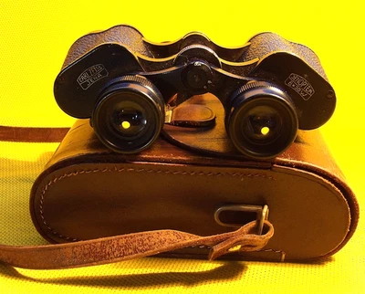 VINTAGE PAIR  CARL ZEISS JENA  JENOPTEM  8 X 30  BINOCULARS IN LEATHER CASE - Image 1 of 4