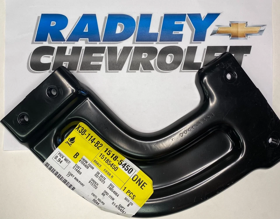 НОВЫЙ GM OEM СКОБА КРЫЛА СПРАВА GENERAL MOTOR GMC 15185450 - Изображение 1 из 1