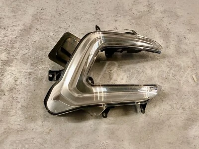 DRL Feu De Jour cote Droit RENAULT CAPTUR  266007846R - Photo 1/3