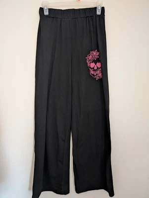 Pantalones informales sin marca para mujer talla mediana negros con estampado gráfico calavera pierna ancha  Foto 1 de 4