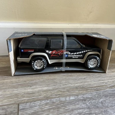 Nylint Truck 4x4 Pressed Steel Chevy Suburban Racing - Image 1 of 4