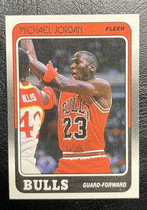 1988 FLEER BASKETBALL CARD #17 MICHAEL JORDAN BULLS Super Clean.  Razor Corners