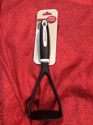 Trituradoras de patatas de nailon Betty Crocker de 10 pulgadas mango ergonómico plato seguro contra el calor Foto 1 de 4