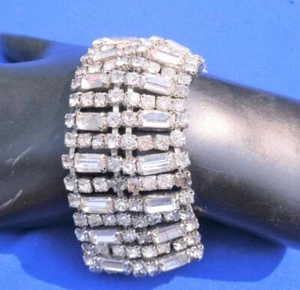 GLAMOUROUS VINTAGE SPARKLING RHINESTONE WIDE CUFF BRACELET 222 RHINESTONES - Picture 1 of 9