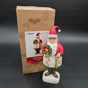 Jim Shore Weihnachtsmann mit Kranz Figur EMBRACE THE JINGLE 6002900 Heartwood Creek - Bild 1 von 10