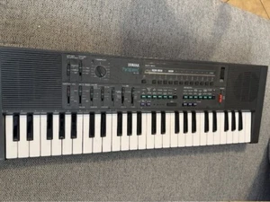 YAMAHA PortaSound MK-100 49key Electronic Keyboard Digital Piano - Picture 1 of 6