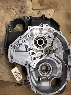 96 97 98 99 00 Oem Honda CR-V M/t Inner Case Half Bare - Image 1 of 4