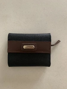 Liz Claiborne Black/Brown Small Trifold Wallet - NWOT - Picture 1 of 6