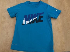 Boys Nike Dry-fit Nylon Short Sleeve shirt Size 6-7 Blue - Picture 1 of 5