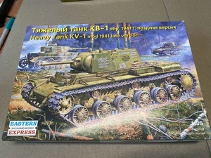 1/35 Eastern Express 35119 Heavy Tank KV-1 Model 1941 Late Version - Picture 1 of 3
