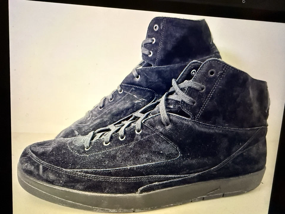 Talla 10 - Air Jordan 2 Retro Deconstruido Triple Negro Foto 1 de 4