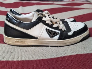 Prada Black/White Leather Downtown Low Top Sneakers Size 9 UK/ 10 US - Picture 1 of 14