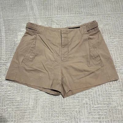 Gucci Italy Beige Cotton Ladies Chino Gold D Ring Pockets Shorts 42 - Image 1 of 4