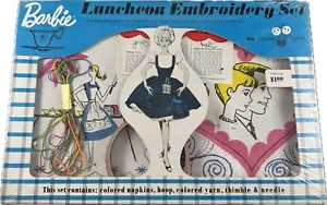 Barbie Set Ricami Pranzo 1962 Nuovo Sigillato Perfetto Matell #511 Toykraft - Foto 1 di 9