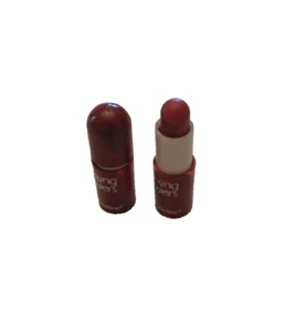 Lote de dos brillo labial Maybelline Kissing Koolers - Cherry Cola - Imagen 1 de 1