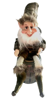 Muñeca de Navidad Pixie Elfo Gnomo Oro Trenza Borde Posable Campanas Colgantes Marrón Cuadros Foto 1 de 4