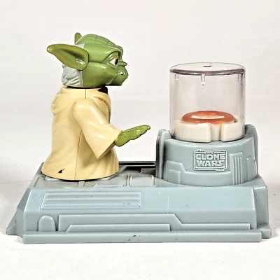 Boneco de ação McDonald's 2011 Jedi Master Yoda Levitator 4" Star Wars Clone Wars - Imagem 1 de 4