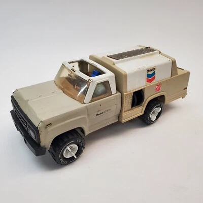 Camión cisterna Tonka Chevron vintage años 70 con conductor fundido a presión Foto 1 de 4