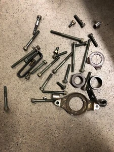 ESTUCHE DE MOTOR PERNOS MISC YZ250 YZ400F YZ426F WR250 WR400F WR426F FABRICANTE DE EQUIPOS ORIGINALES - Imagen 1 de 1